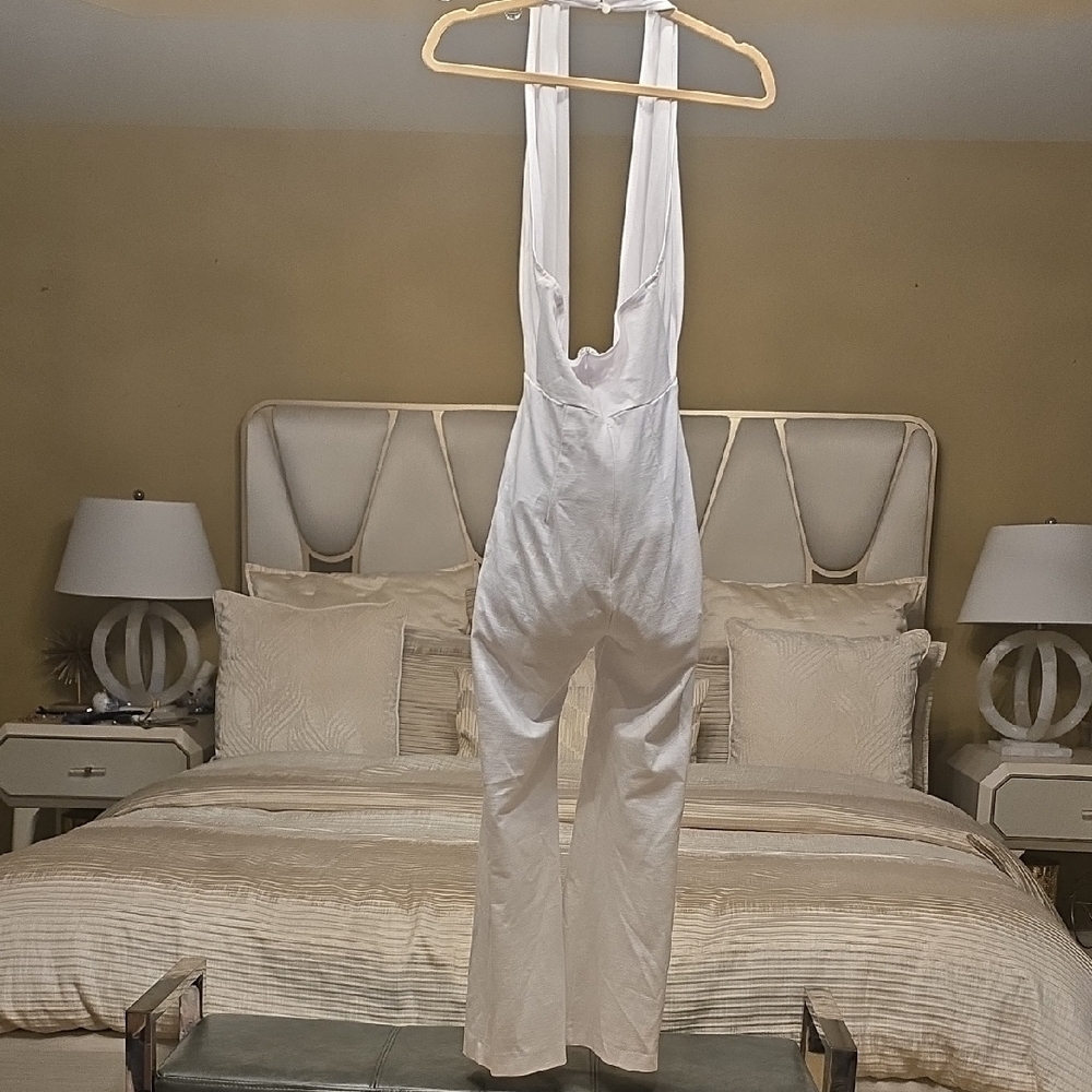 Amanda Uprichard White Halter Jumpsuit NWOT - Picture 2 of 12
